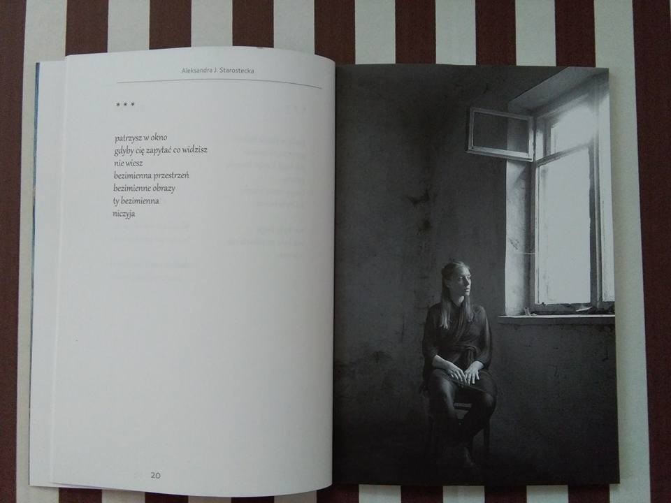 zdjęcie przedstawia wiersz p. A.J.Starosteckiej z tomu "dzwi" i fotografię autorstwa M. Kuczary